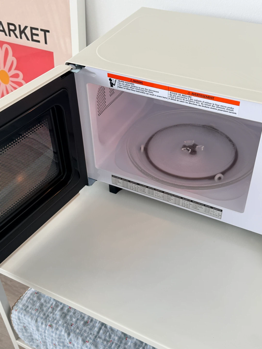 🍿 INSIGNIA Retro Microwave - photo 2