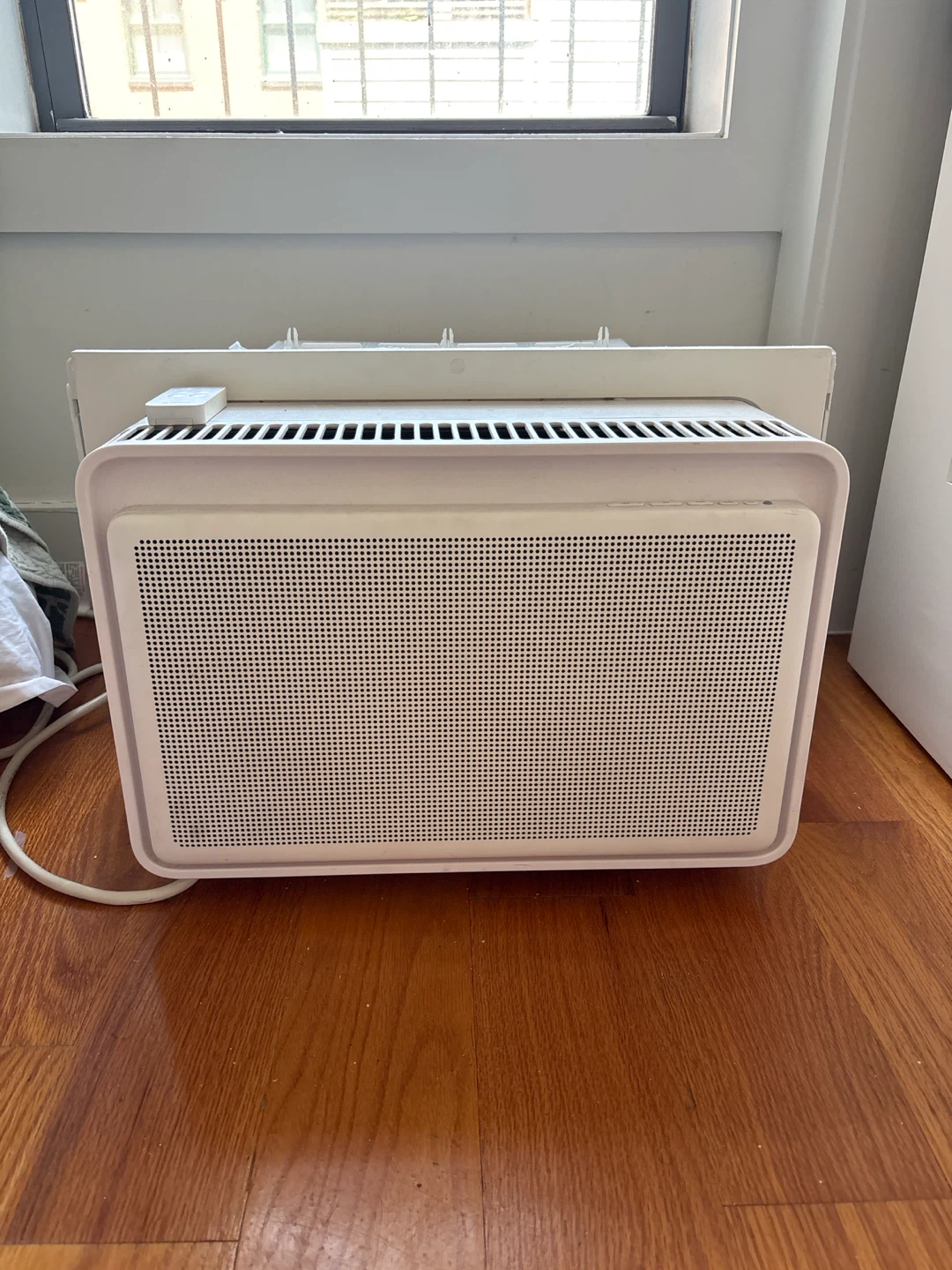 Windmill Air Conditioner with Remote