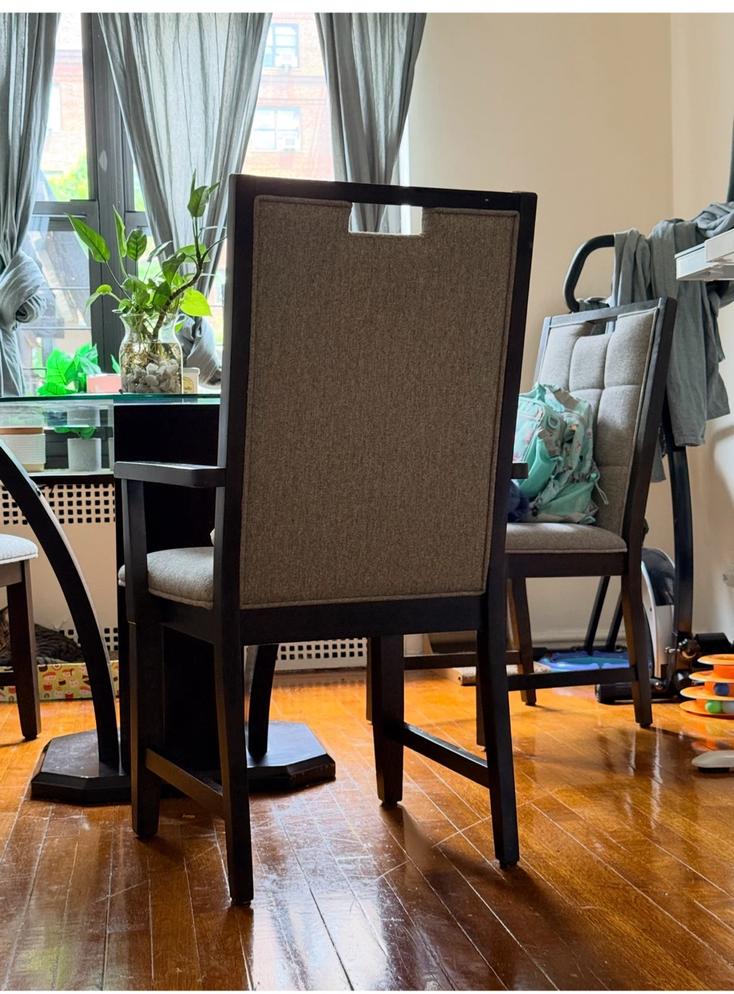 Round Glass Top Dining Table with 6 Chairs