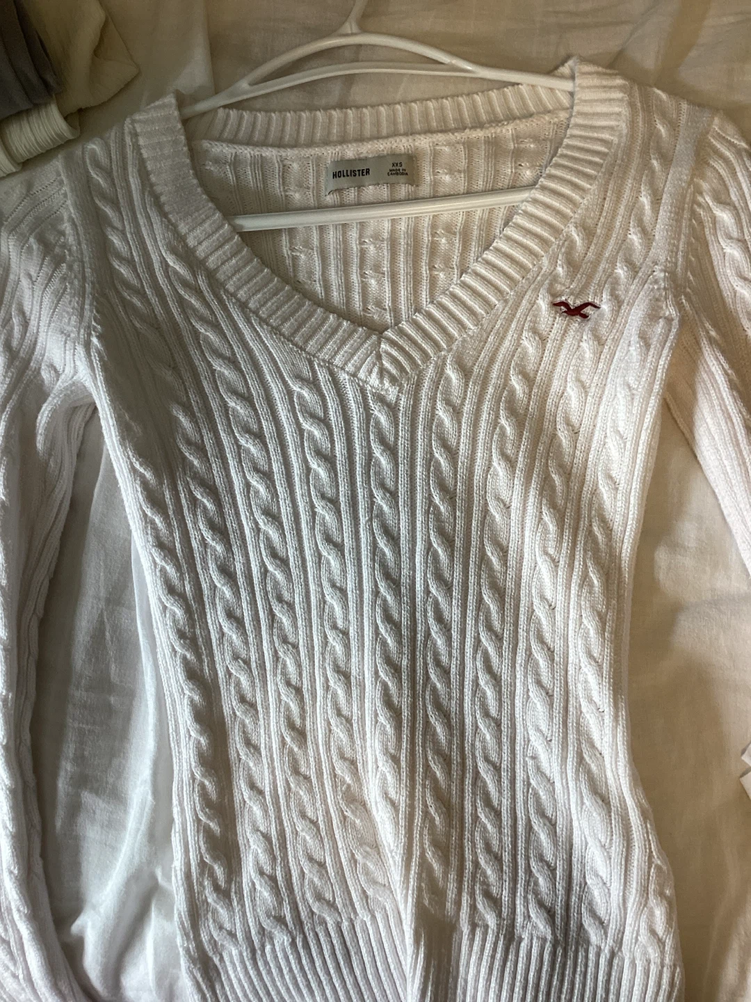 Hollister Cable Knit V-Neck Sweater - photo 2