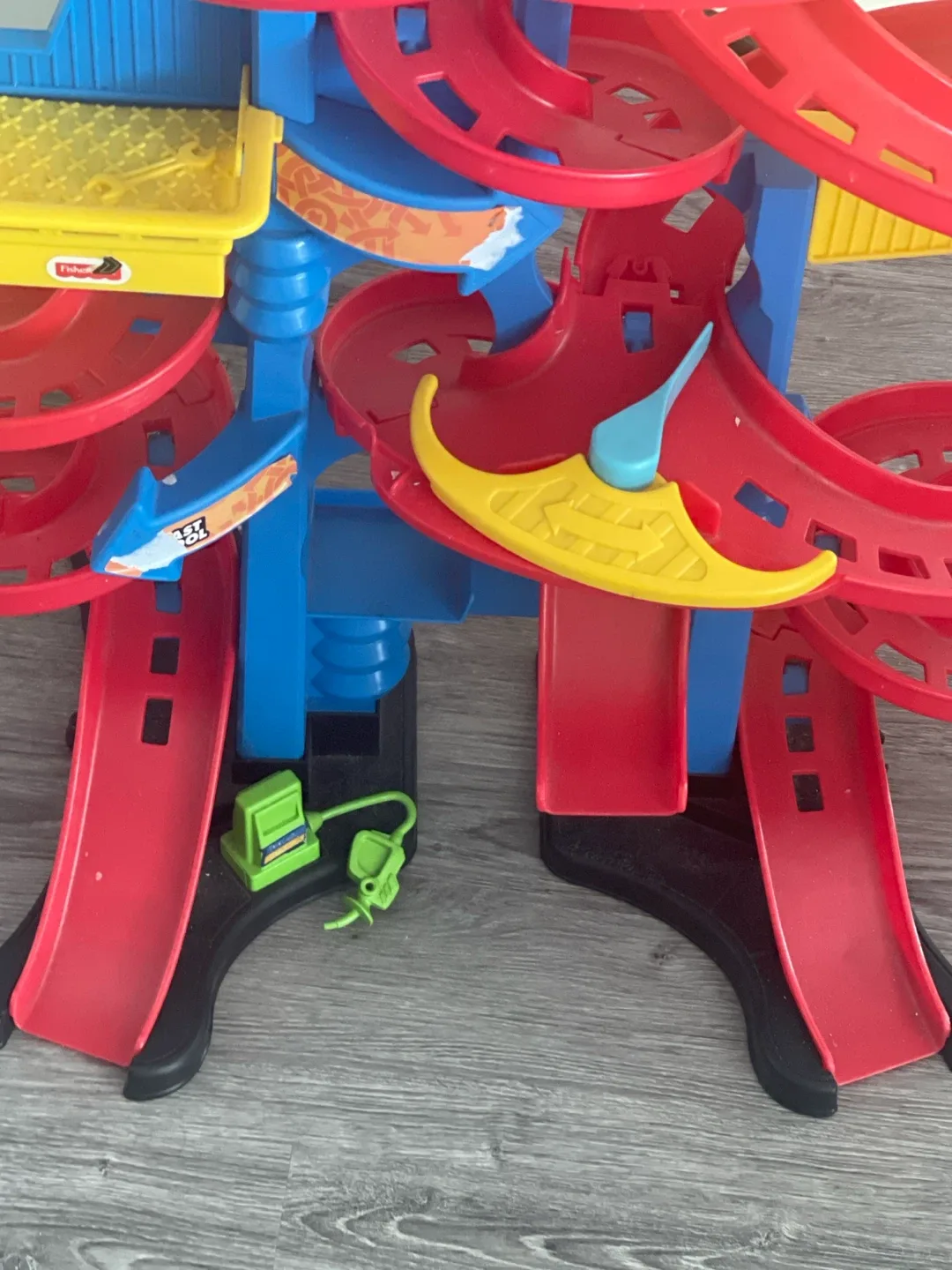 Fisher-Price Little People Wheelies Stand 'n Play Skyway Toy - photo 3
