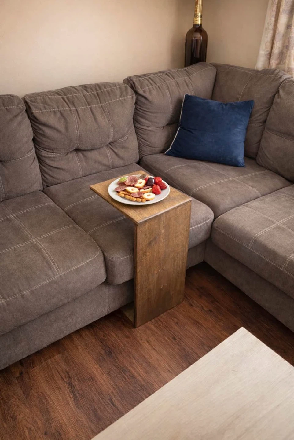 Wooden C-Table
