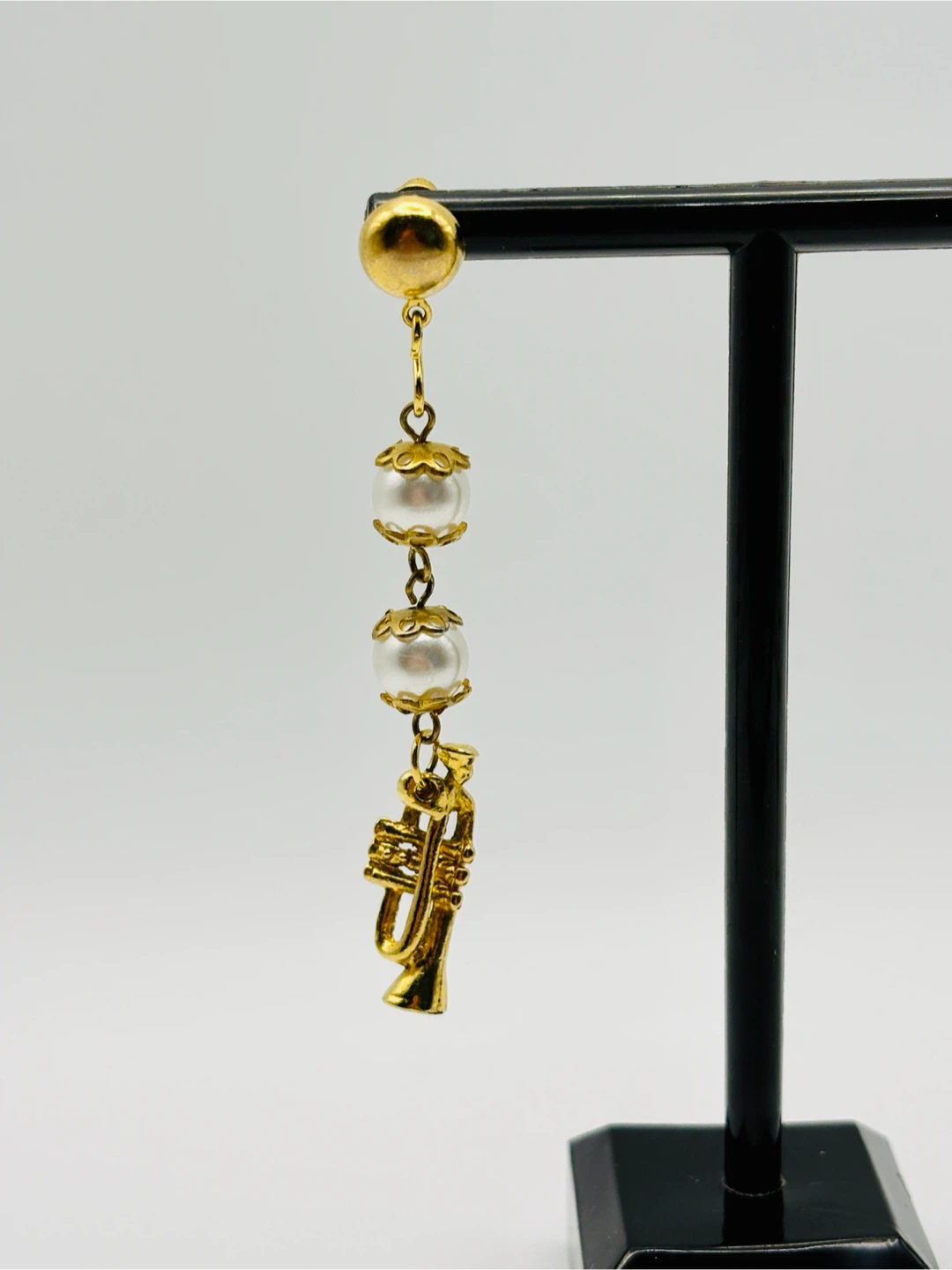 Gold Trumpet & Pearl Dangle Earrings - photo 4