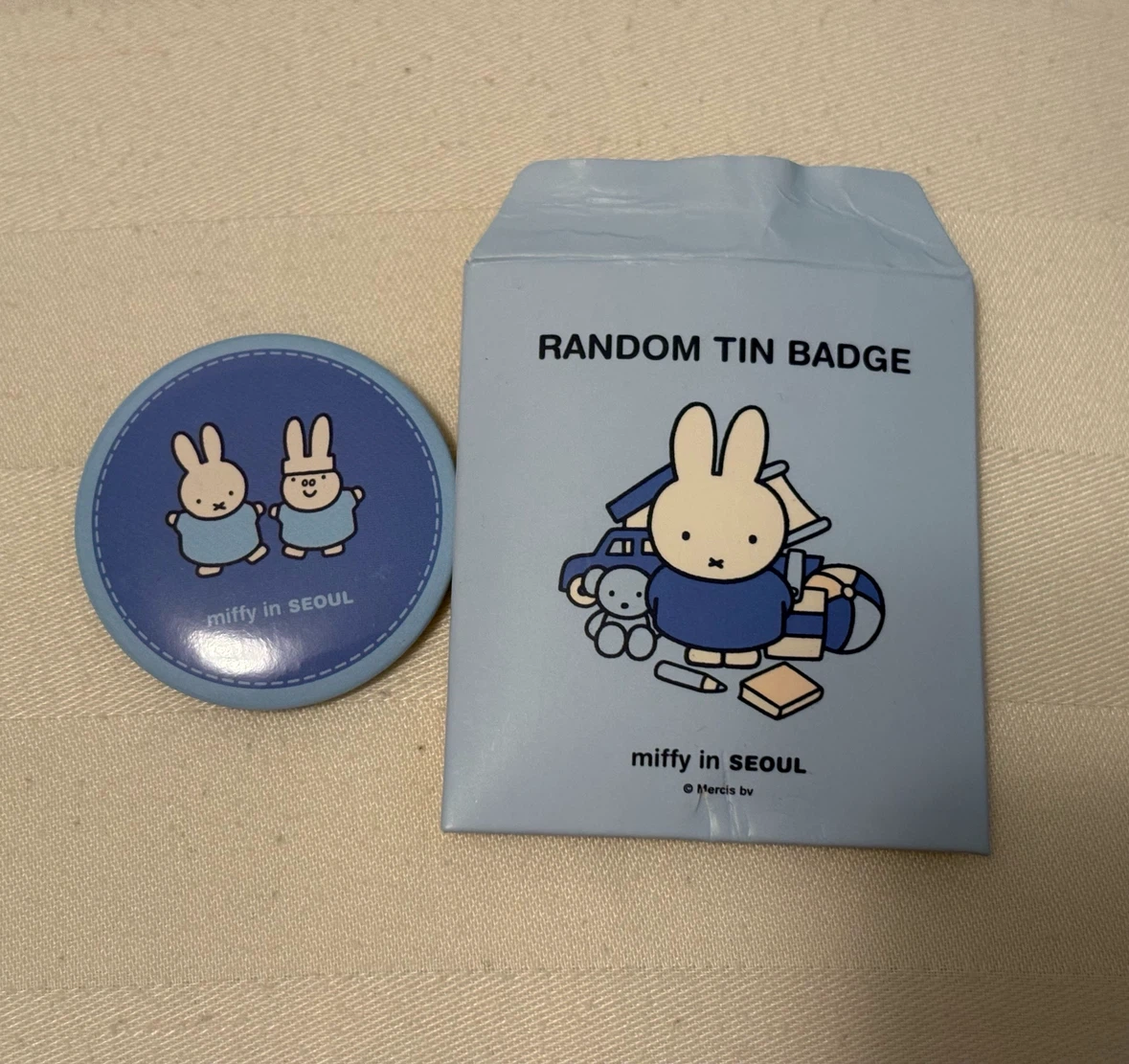 Miffy in Seoul Random Tin Badge