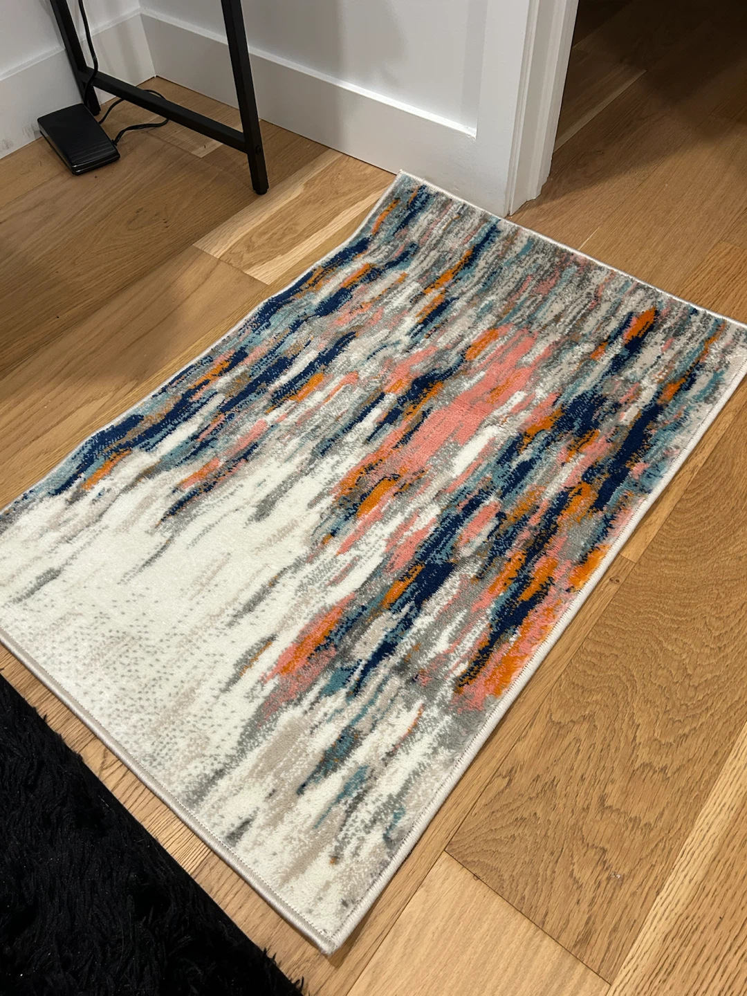 MUST GO TODAY! 2x3ft RUG MODERN