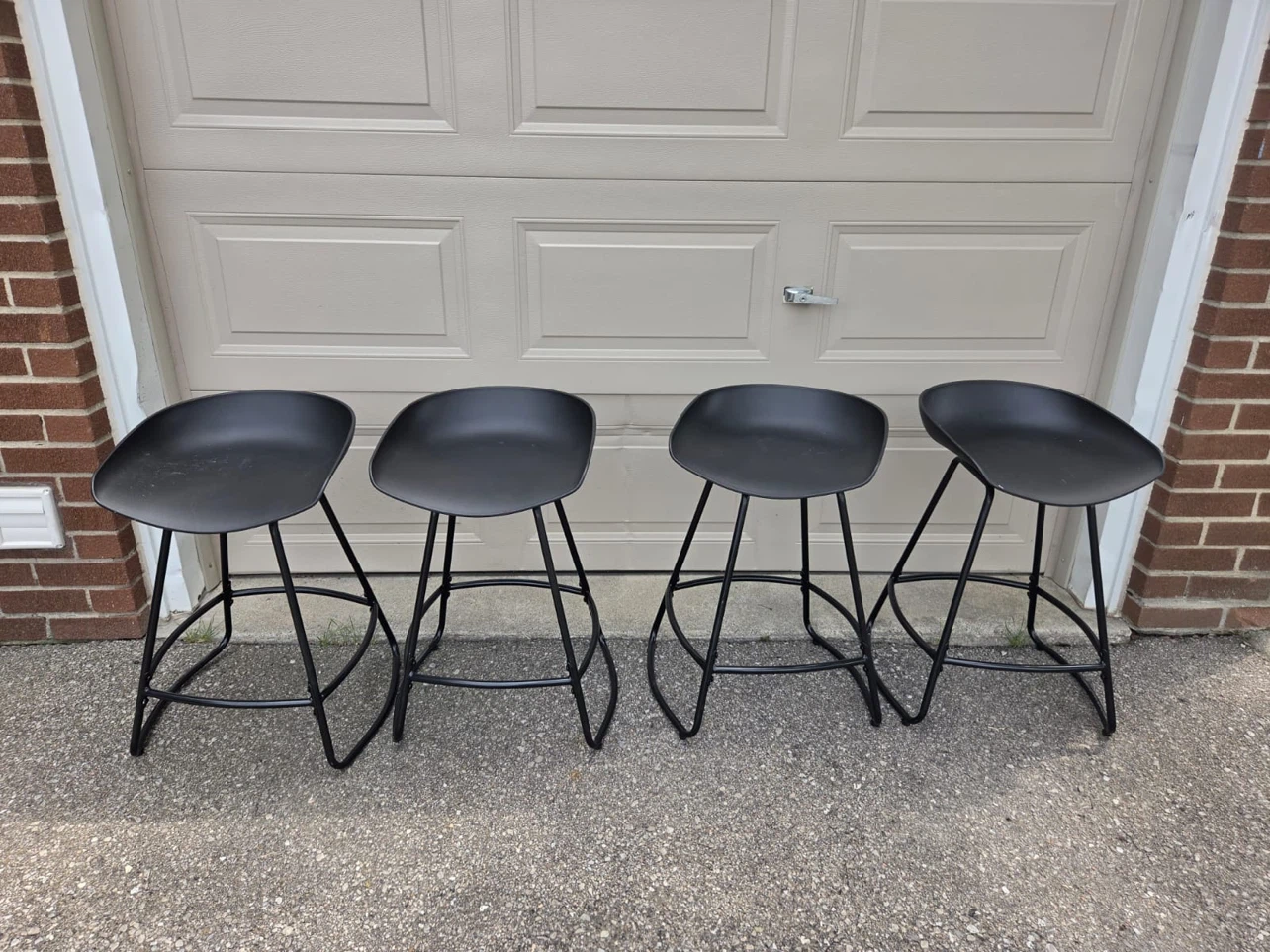Set of 4 Black Bar Stools