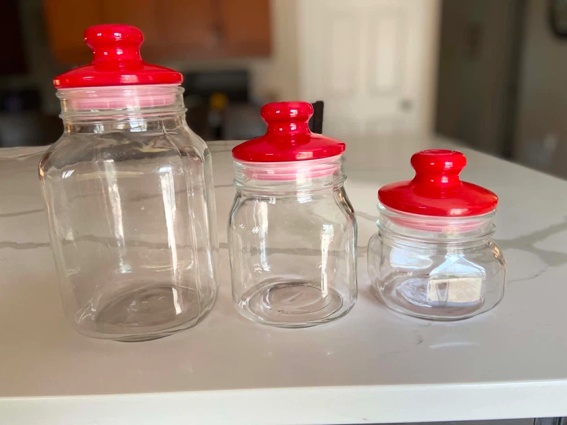 Set of 3 Glass Jars with Red Lids - photo 5