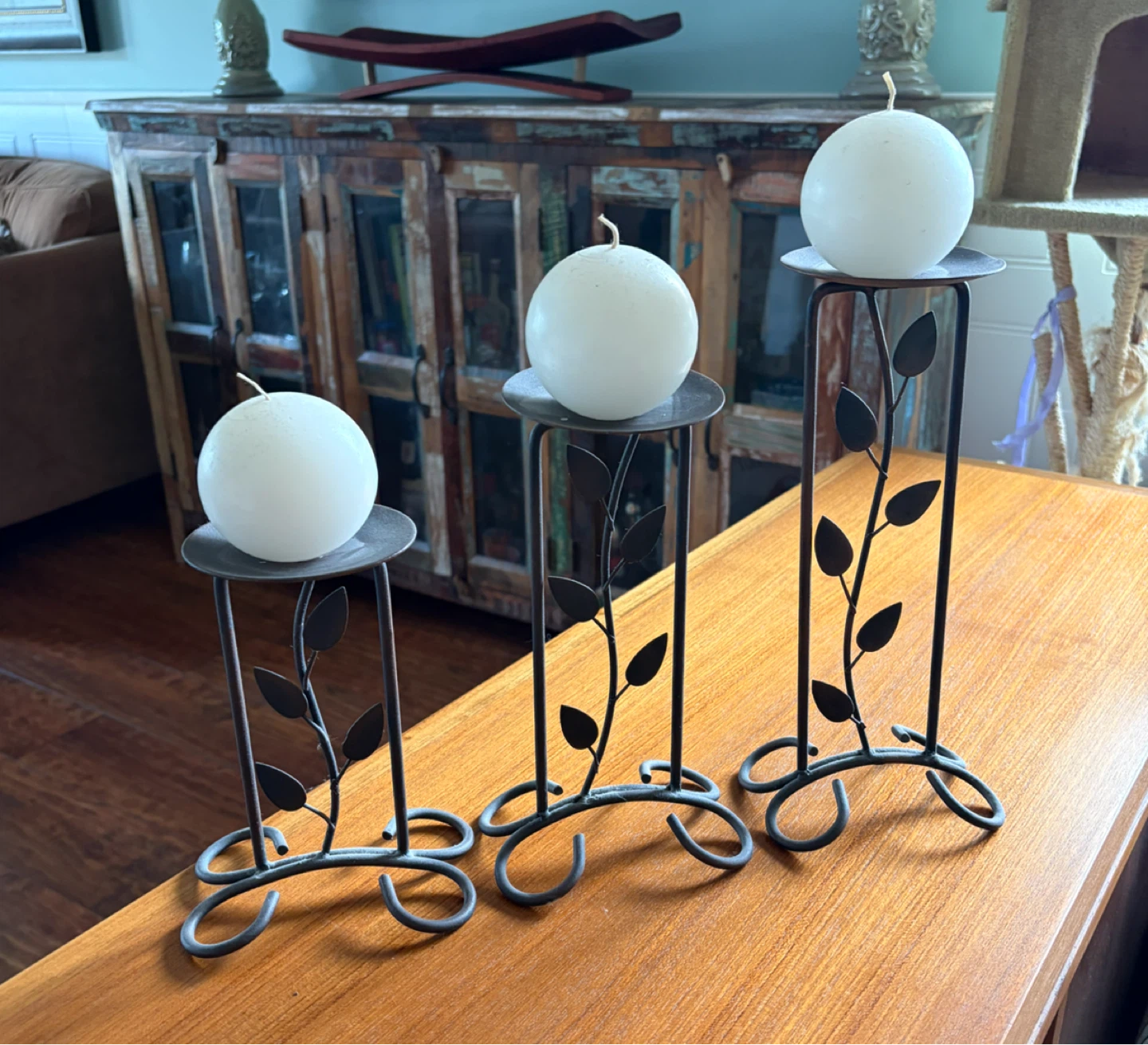 Set of 3 Black Metal Leaf Design Candle Holders