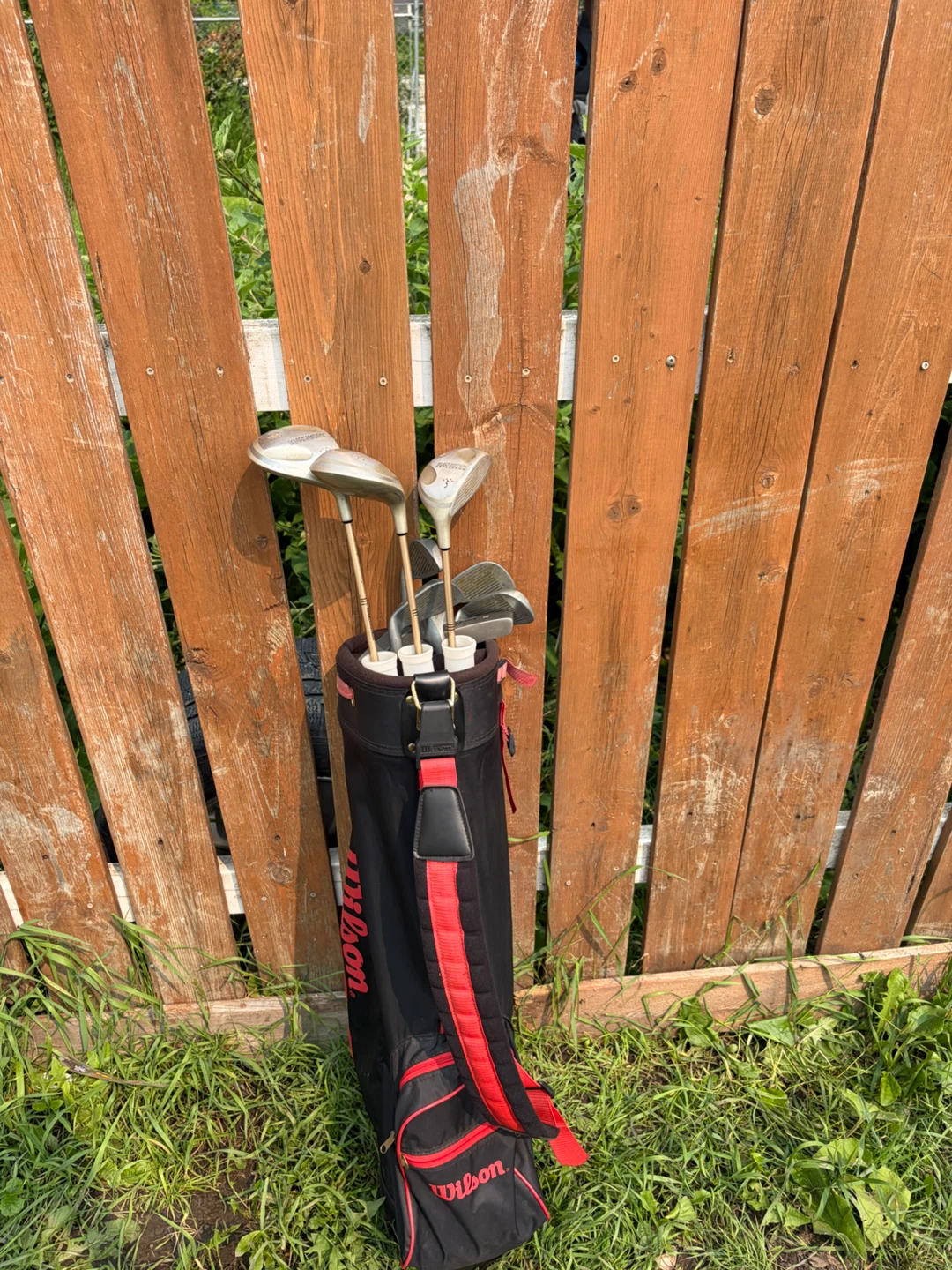 Wilson Golf Bag & 10-Club Starter Set (Mixed Brands/Golf Balls) - photo 3
