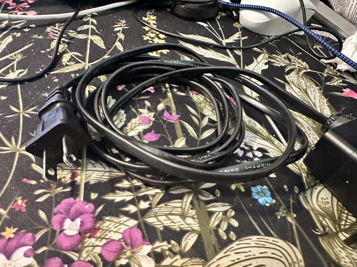 Black 3-Port USB-A USB-C Wall Charger - photo 3