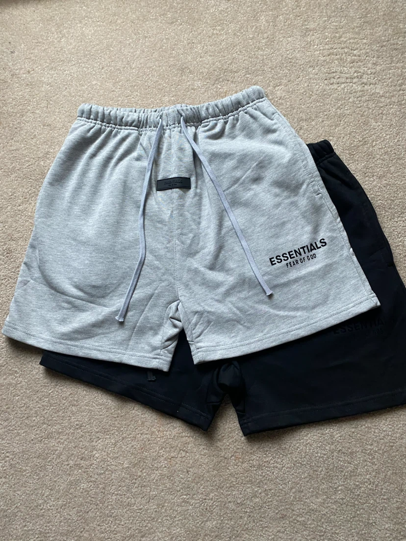 ESSENTIALS Fear of God shorts Black and Light Grey