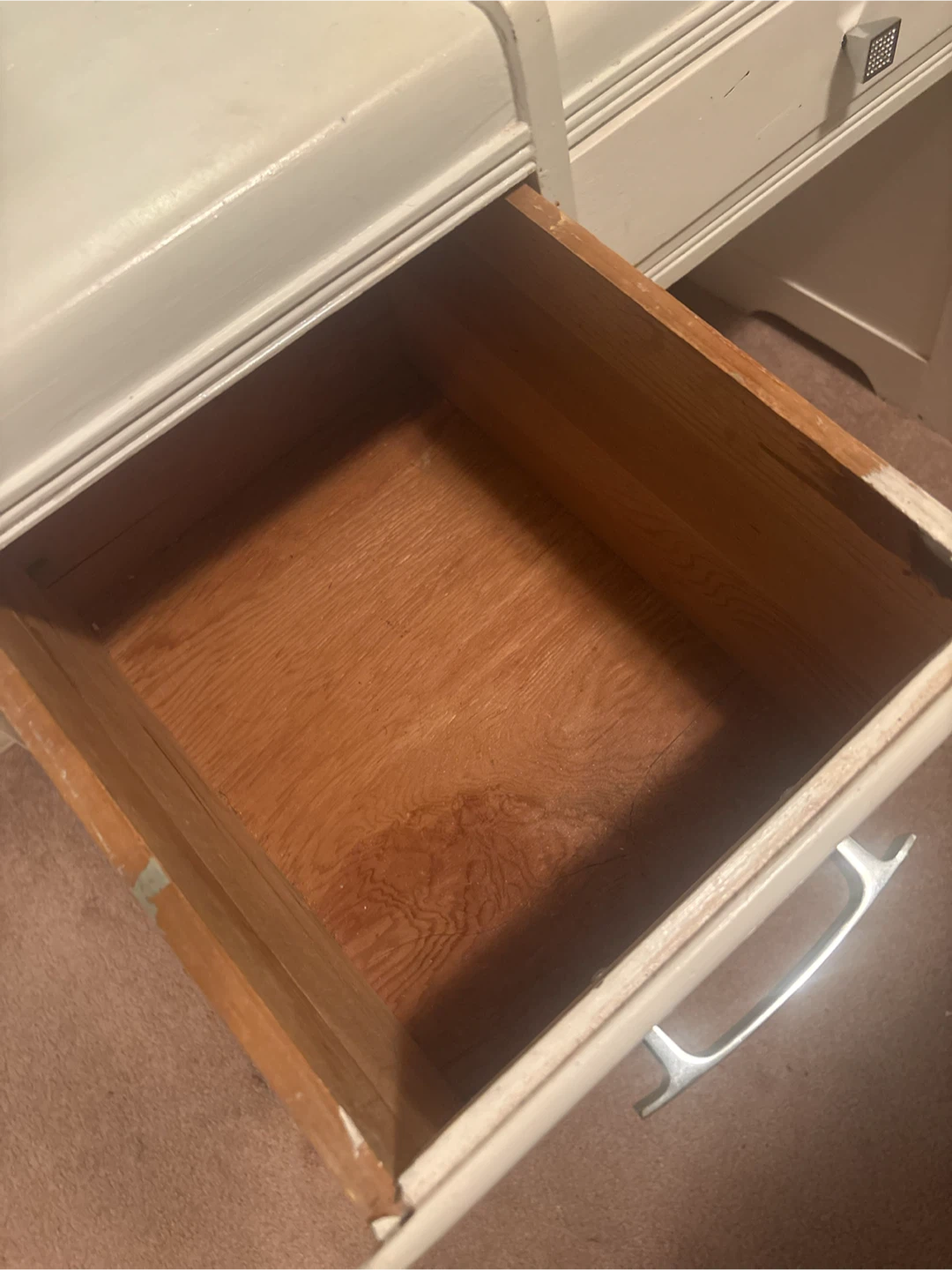 ✨ White Vanity with Lighted Mirror – $100 ✨ - photo 5