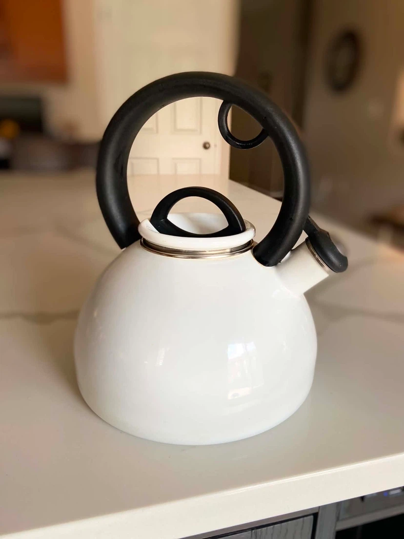 White Whistling Kettle - photo 2