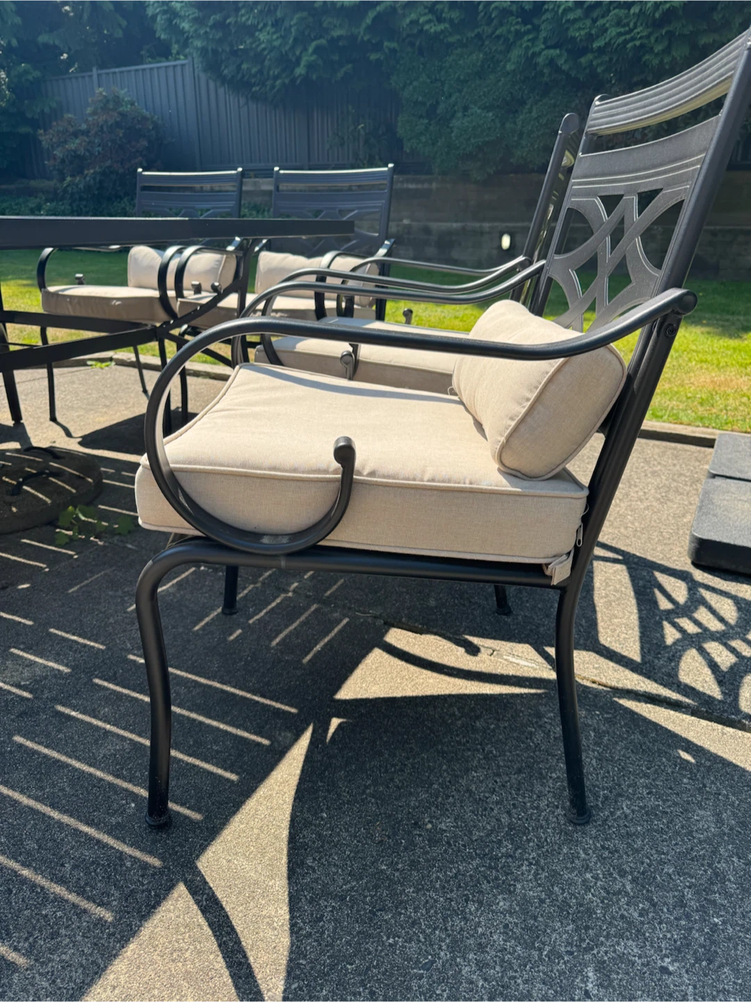 Lark Manor 8-Piece Outdoor Dining set - photo 2