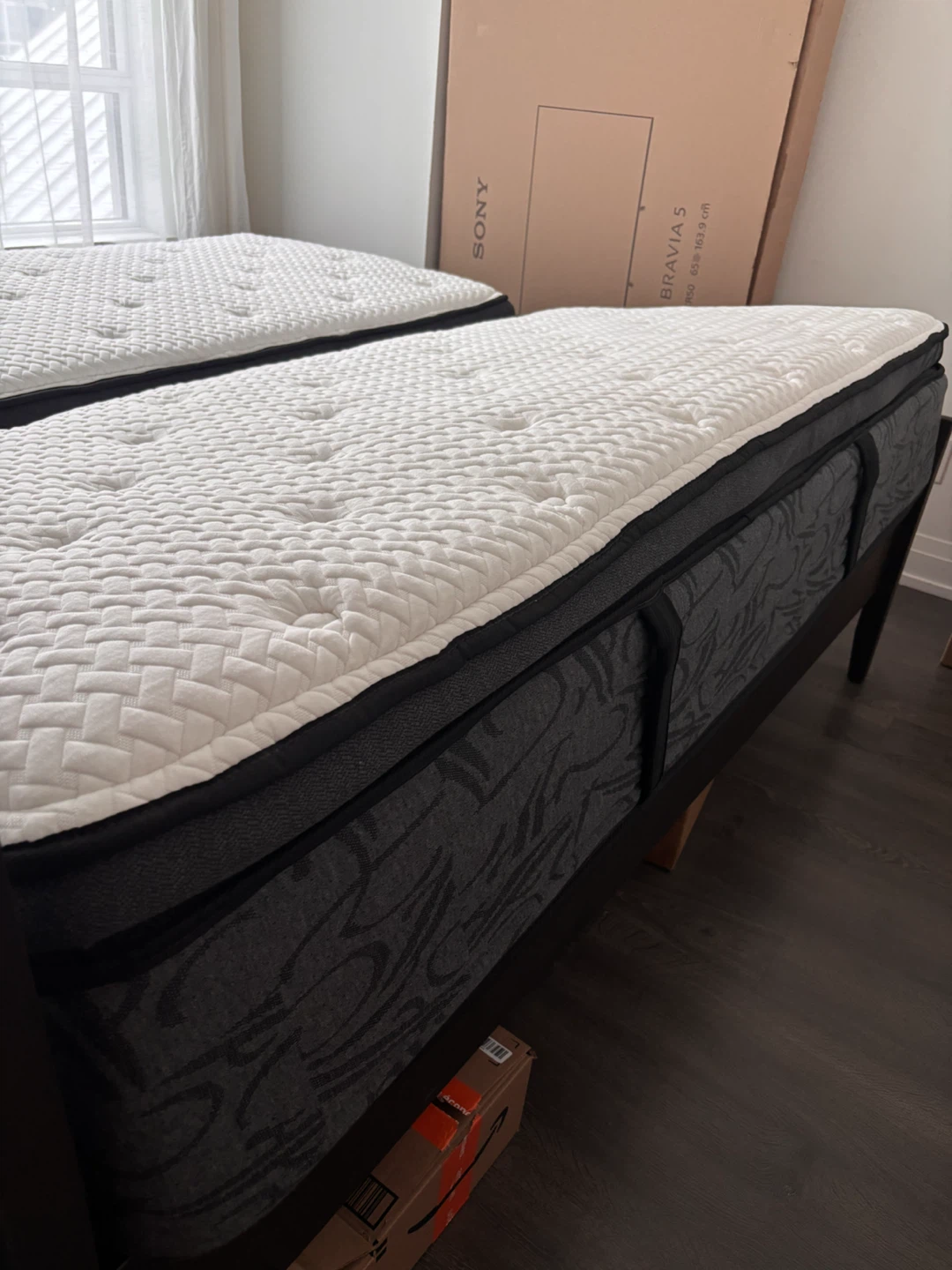2 x Sealy Twin XL mattress