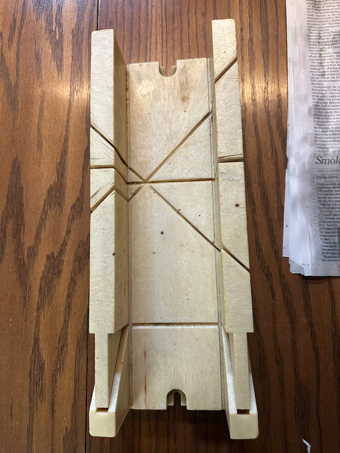Miter Box Saw Cutting Guide