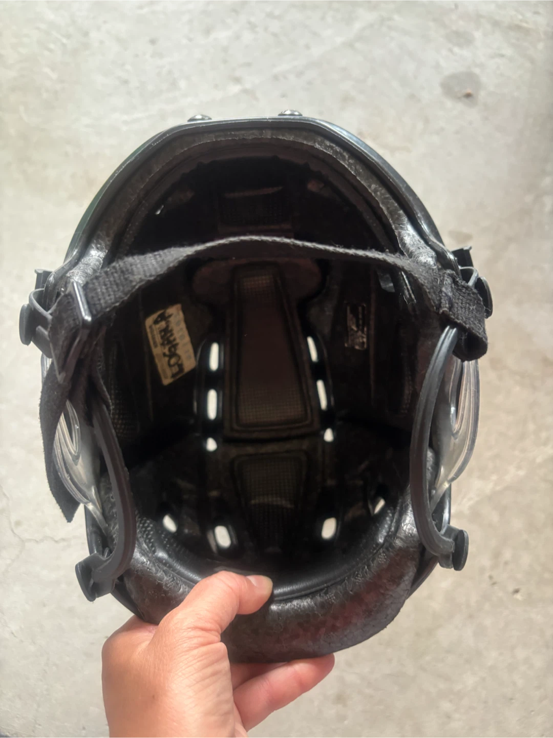 Bauer Hockey Helmet - adjustable to size - photo 4