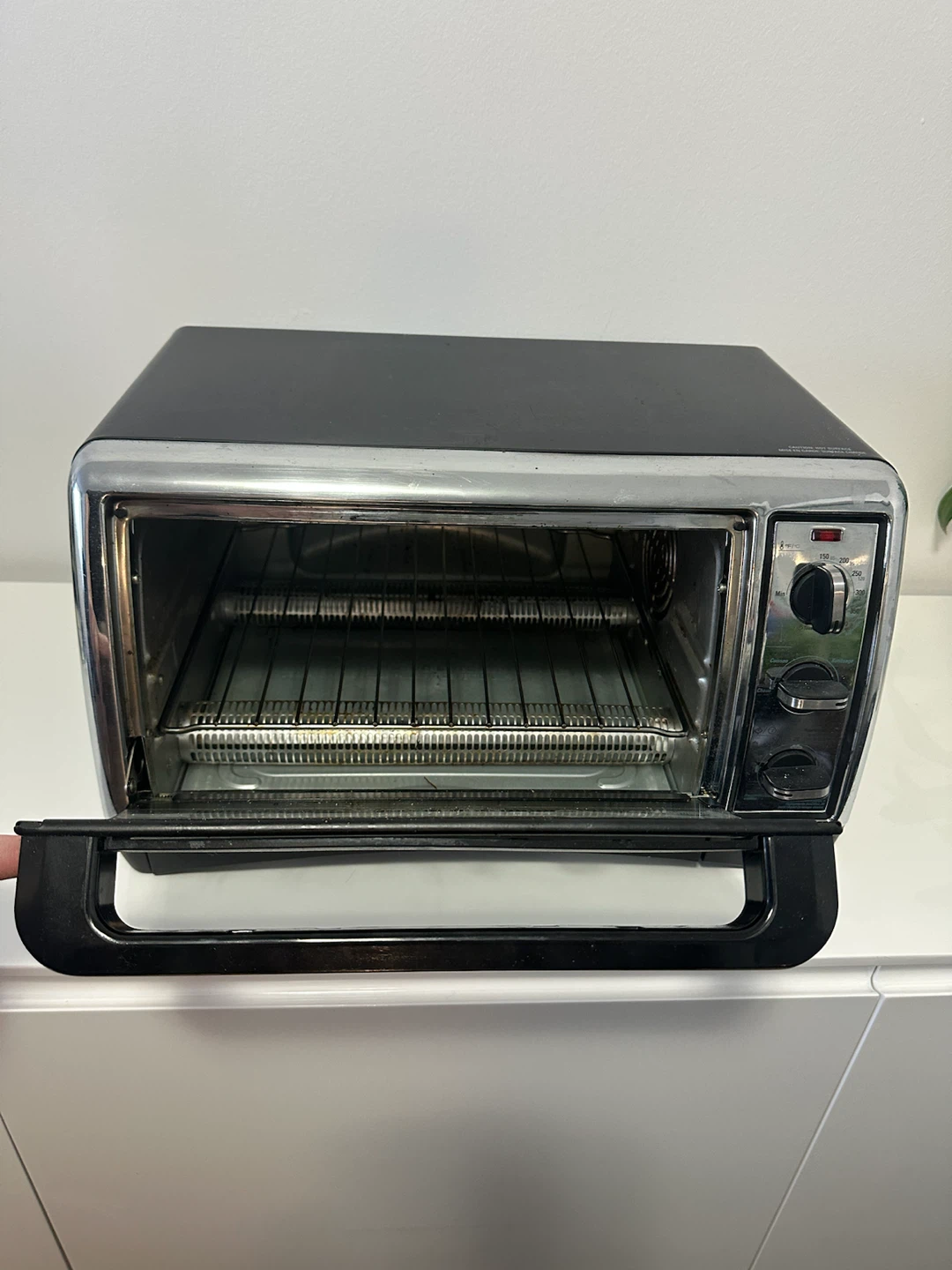 Black & Decker Toaster Oven - photo 2