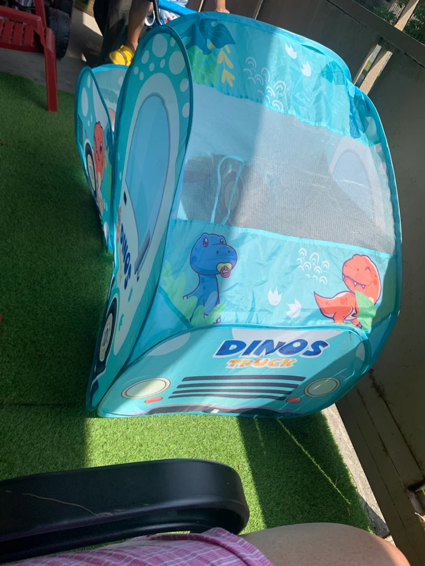 Dinos Truck Play Tent - photo 2