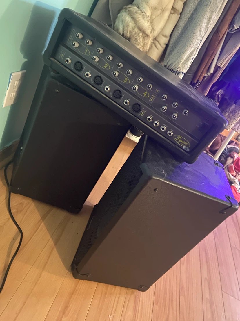 Squier Fender 4 P.A system/mixer - photo 3
