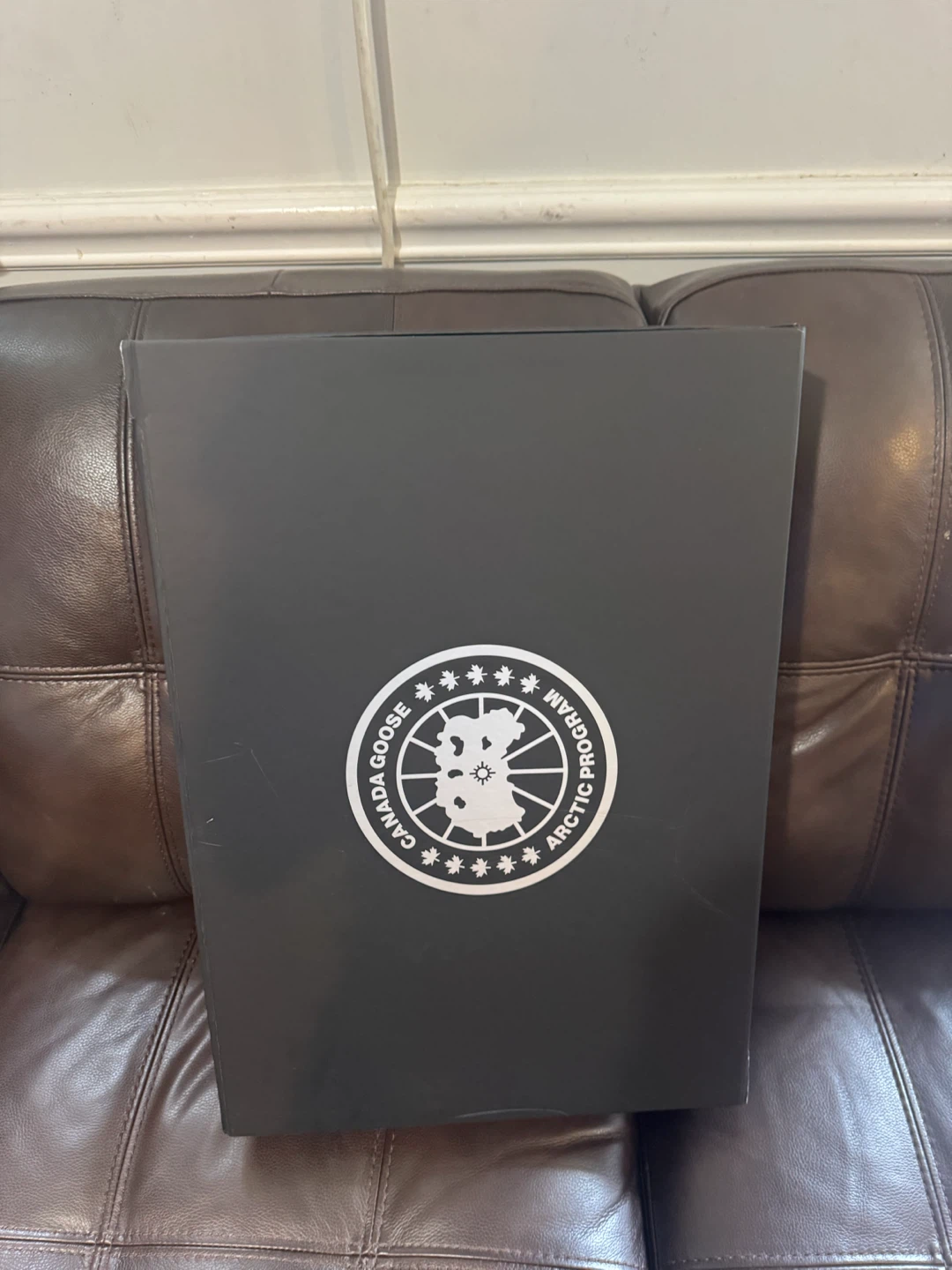 Canada Goose box - photo 3