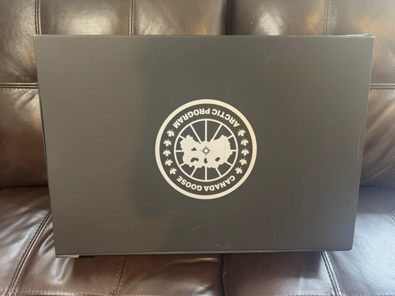 Canada Goose box - photo 4