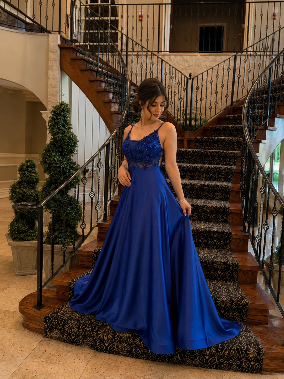 Royal Blue Lace Bodice Formal Gown - photo 3