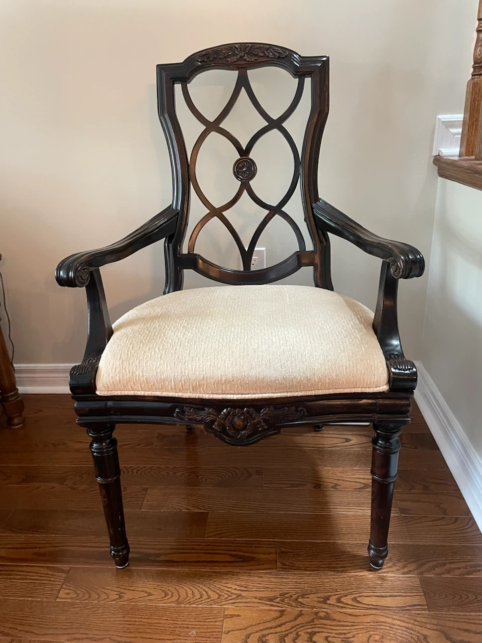 Traditional Armchair / Captain’s Chair - photo 3