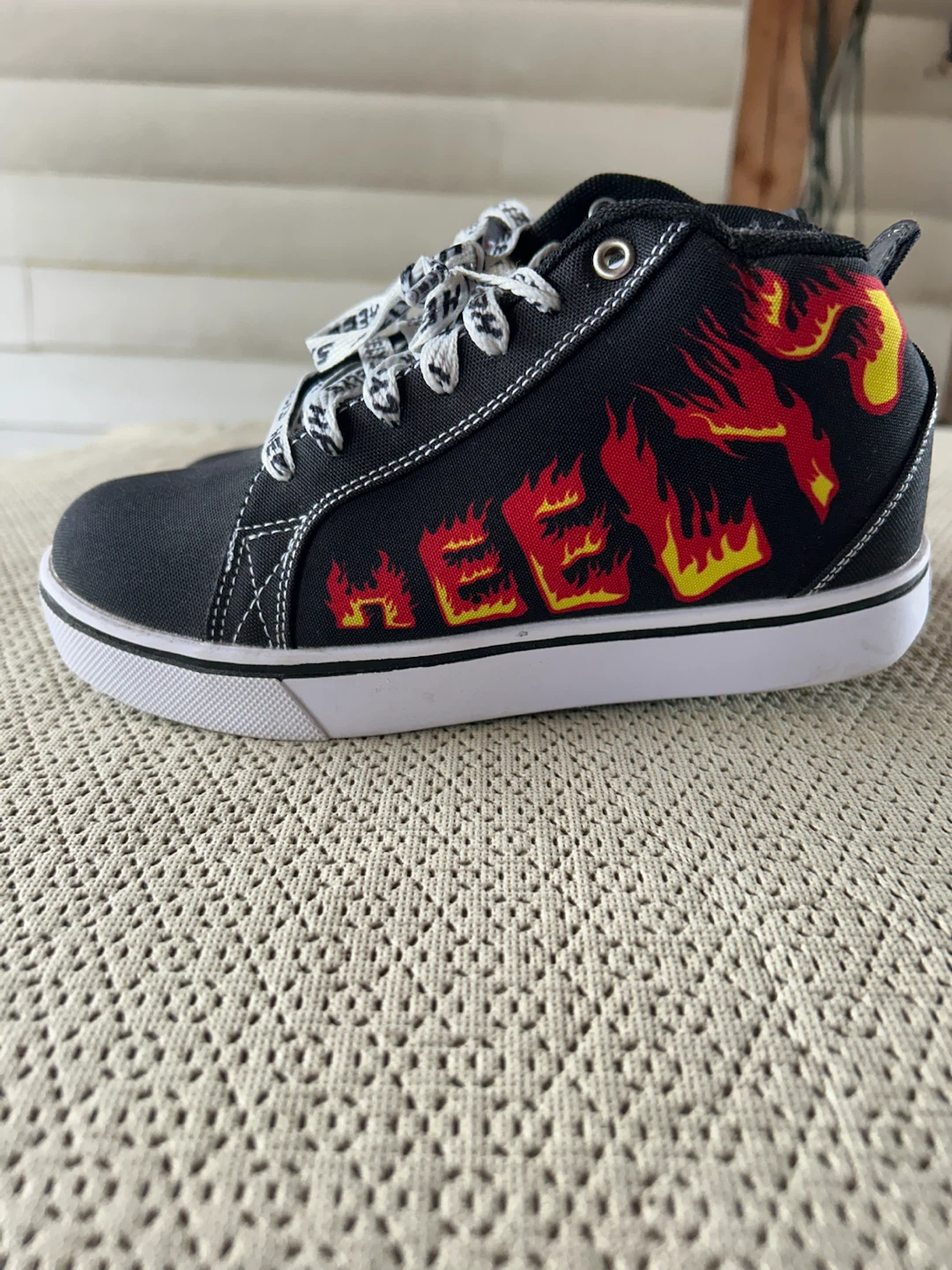 Heelys Black Flame High-Top Skate Shoes - photo 3