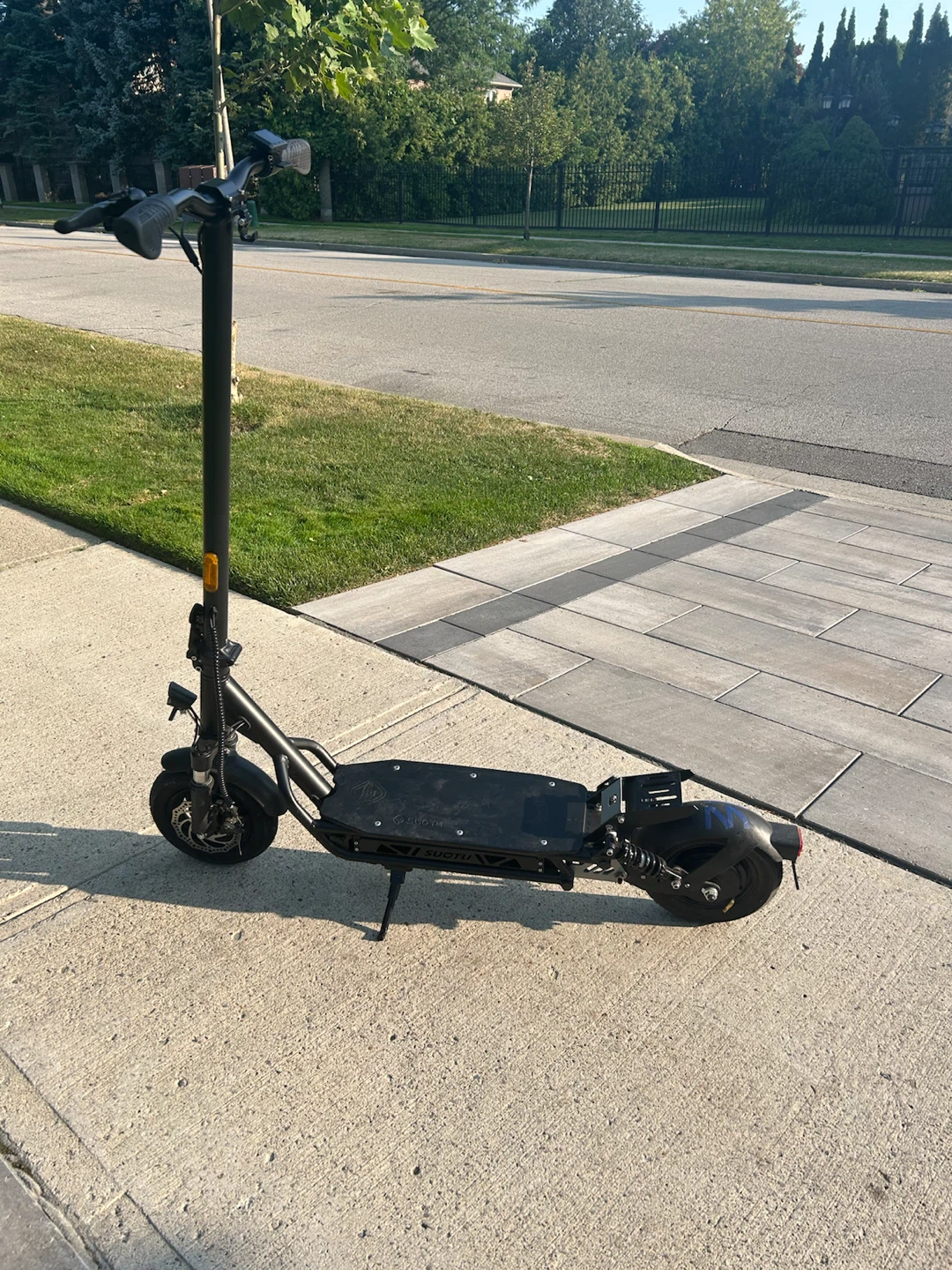 Electric Scooter - photo 2