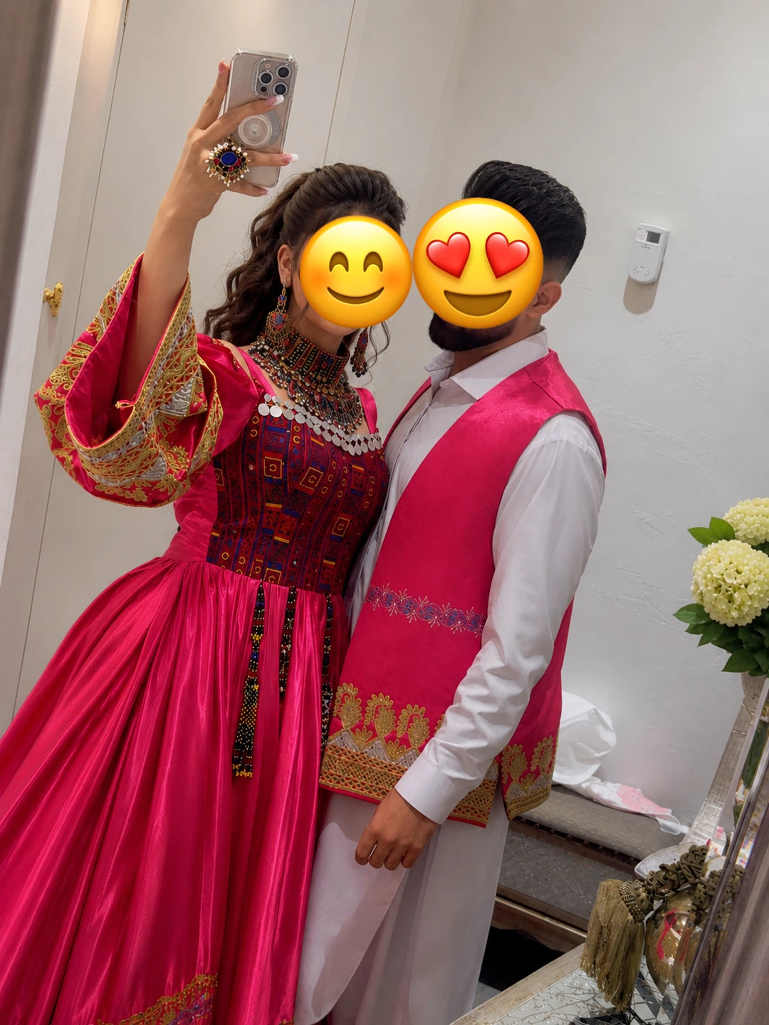 Red and pink embroidered traditional dress - photo 4