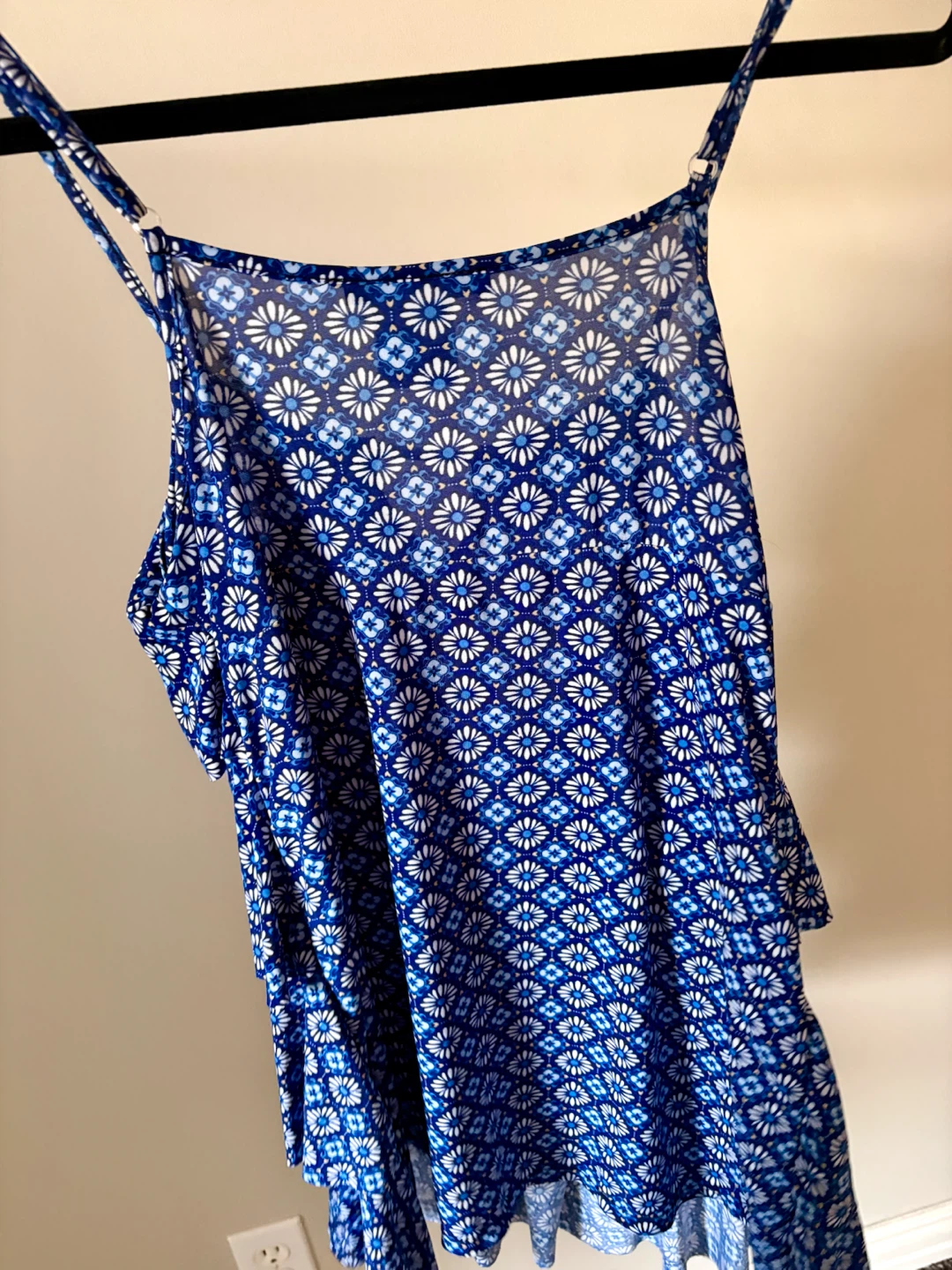 Blue Floral Ruffle Cami top size M - photo 4
