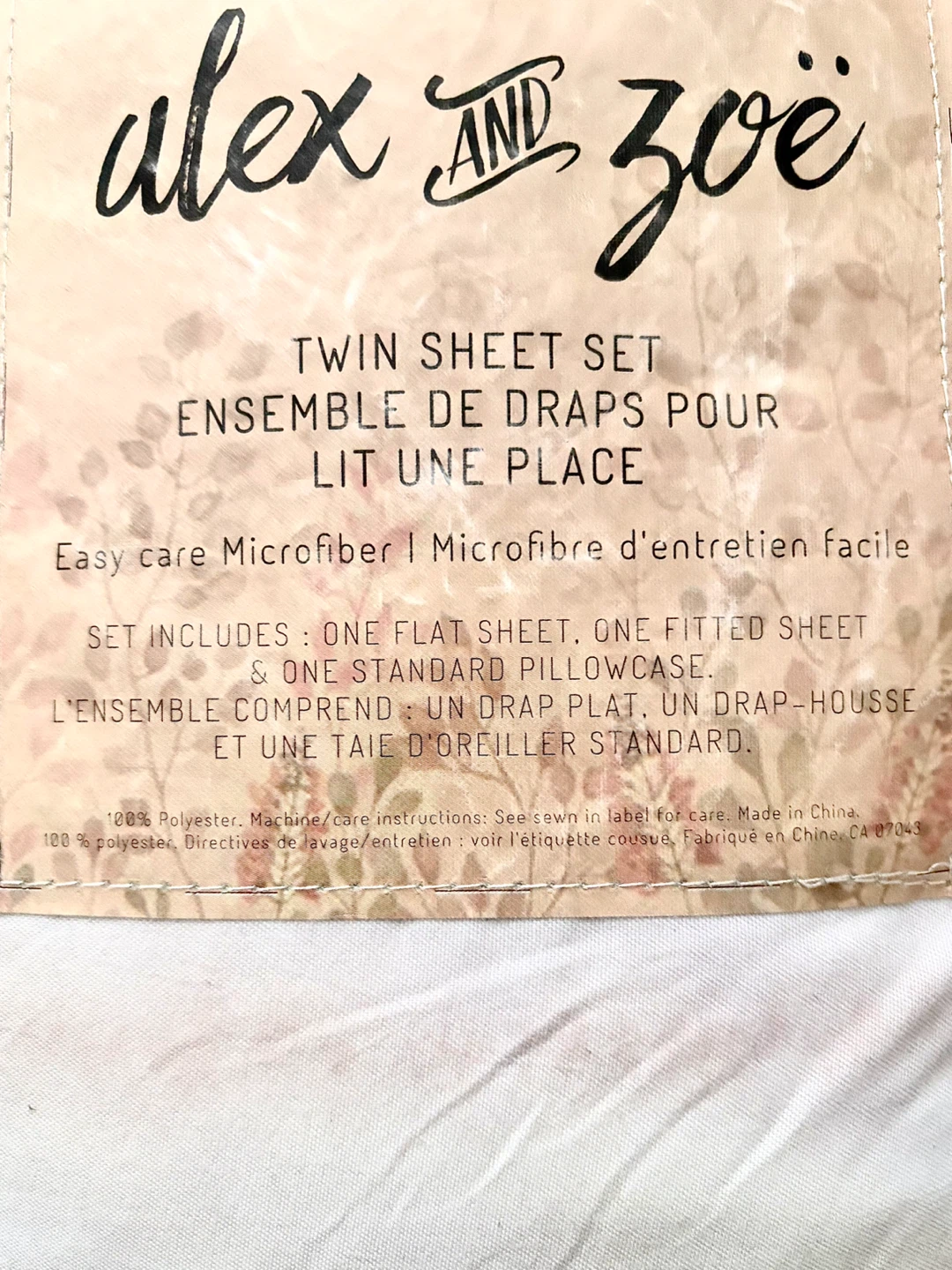 Twin bedsheets like new condition - photo 2