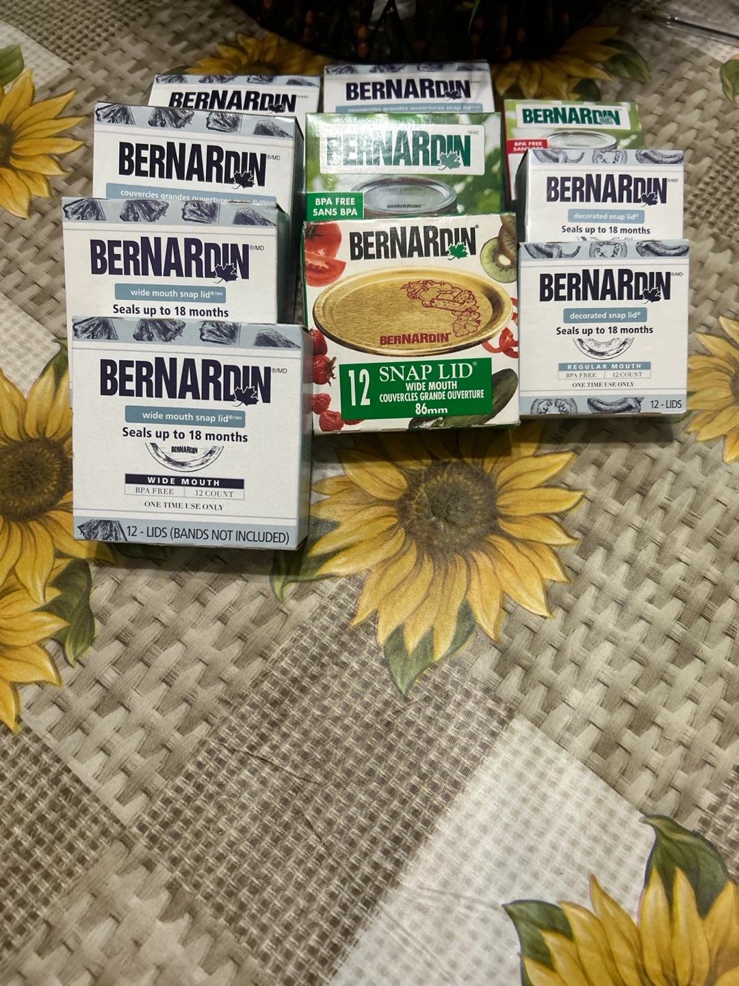 Bernardin Regular Mouth Decorated Snap Lids - 12 Count