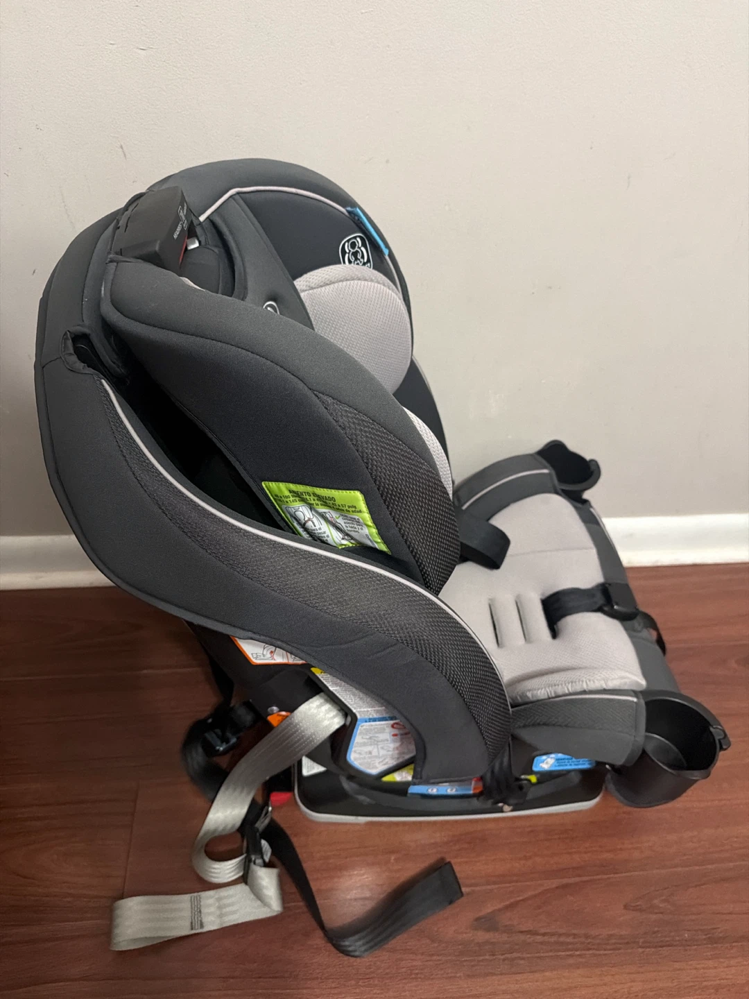 Graco Slim-fit 3 in 1 Car seat - photo 3