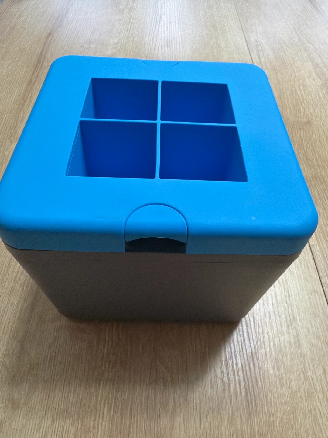 True Cubes Crystal Clear Ice Cube Maker - photo 4