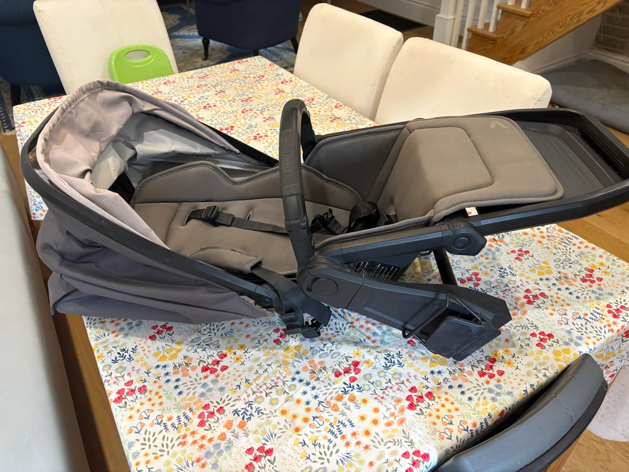Veer switchback seat