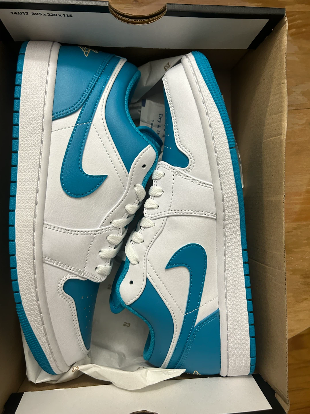 Air Jordan 1 Low "Celestial Gold-Aquatone"