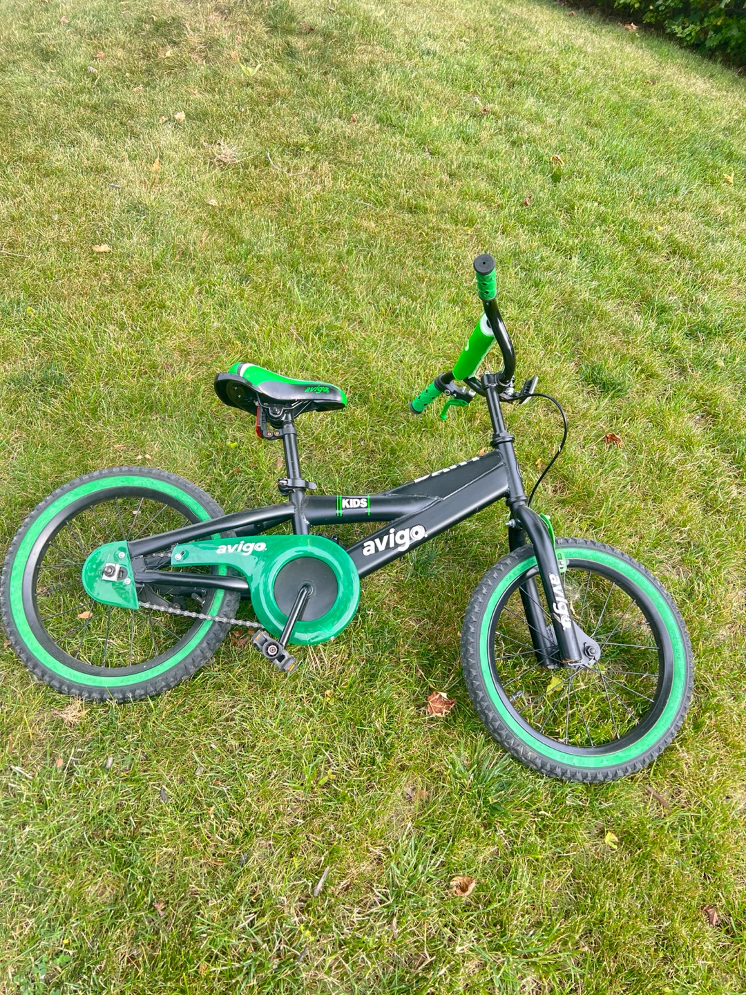 Avigo Kids Bike with Helmet - photo 2