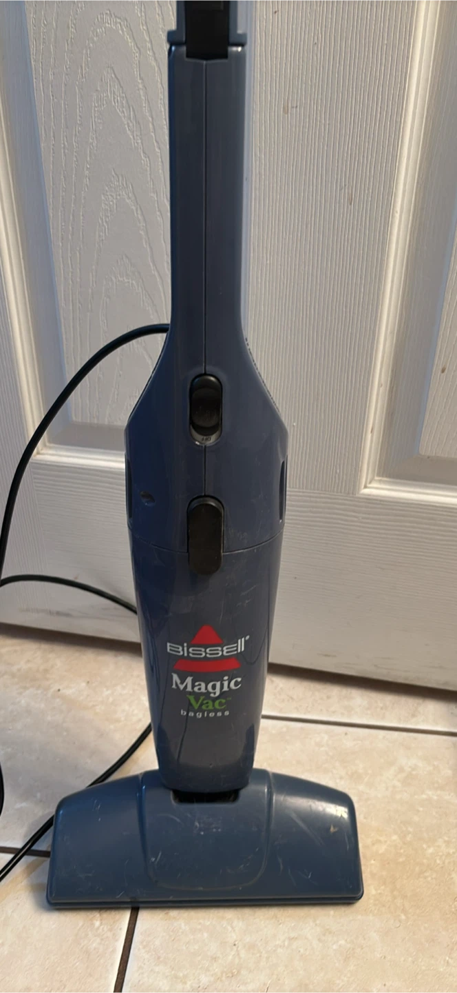 Bissell Magic Vac Bagless Stick Vacuum - photo 2