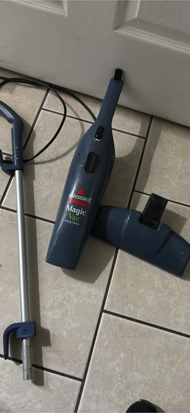 Bissell Magic Vac Bagless Stick Vacuum - photo 3