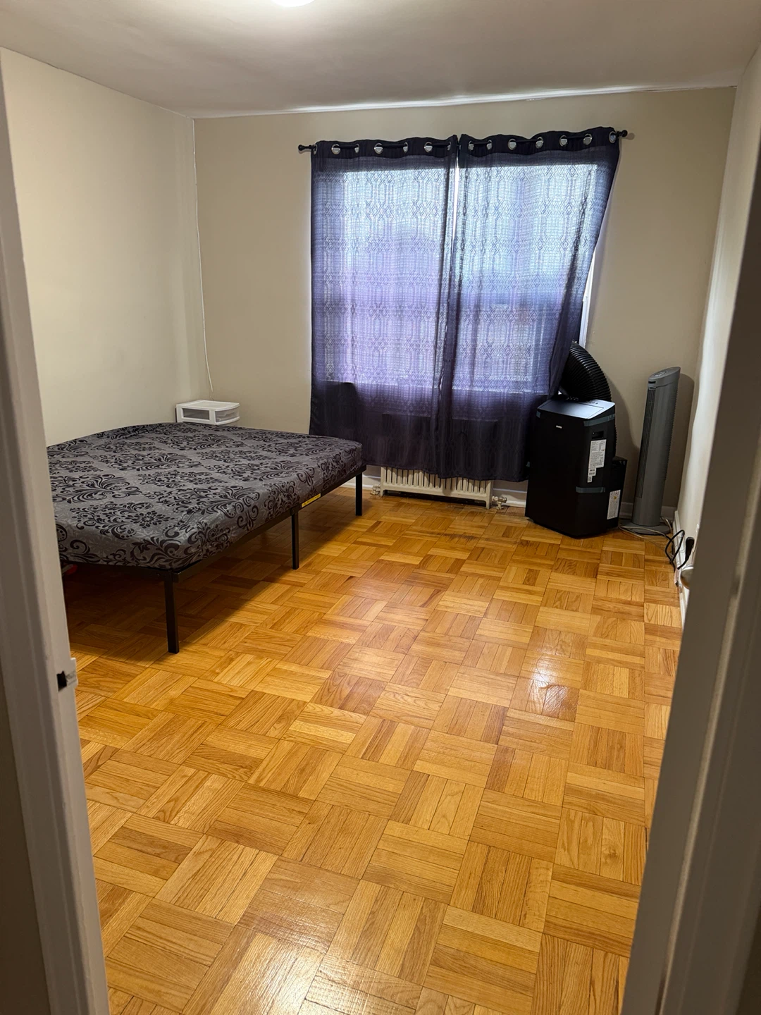 Private room for rent is available