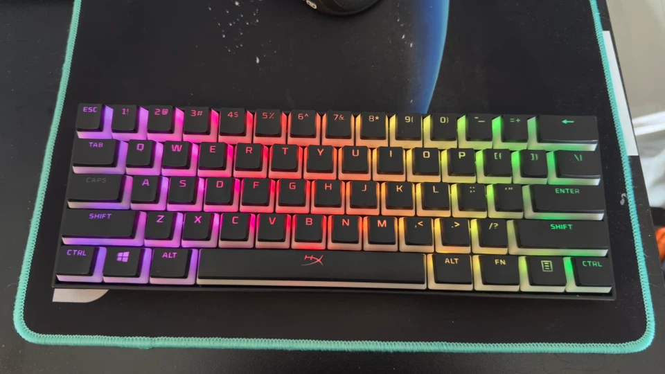 Red dragon 60 Gaming Keyboard with hyper x pass through keycaps - photo 2