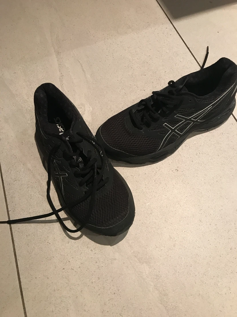 ASICS Black Running Shoes - as good as new