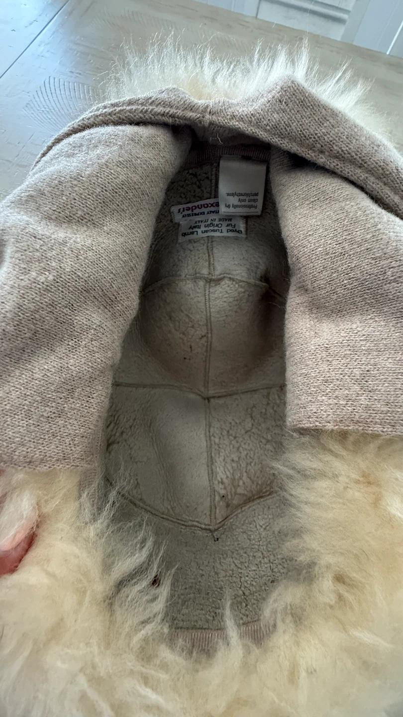 Alexander's Dyed Tuscan Lamb Fur Hat with Jersey Ties - photo 3