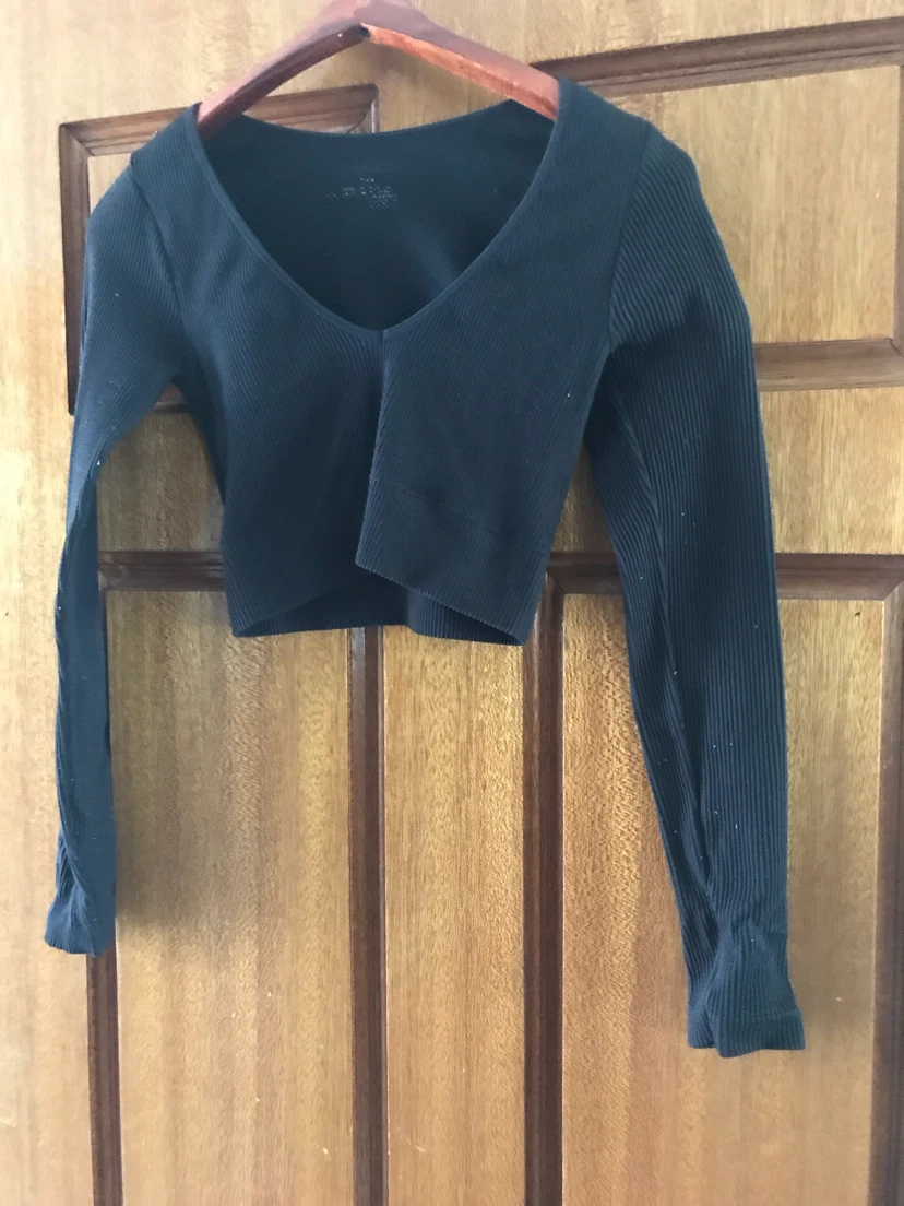 Garage Black Long Sleeve Cropped Top