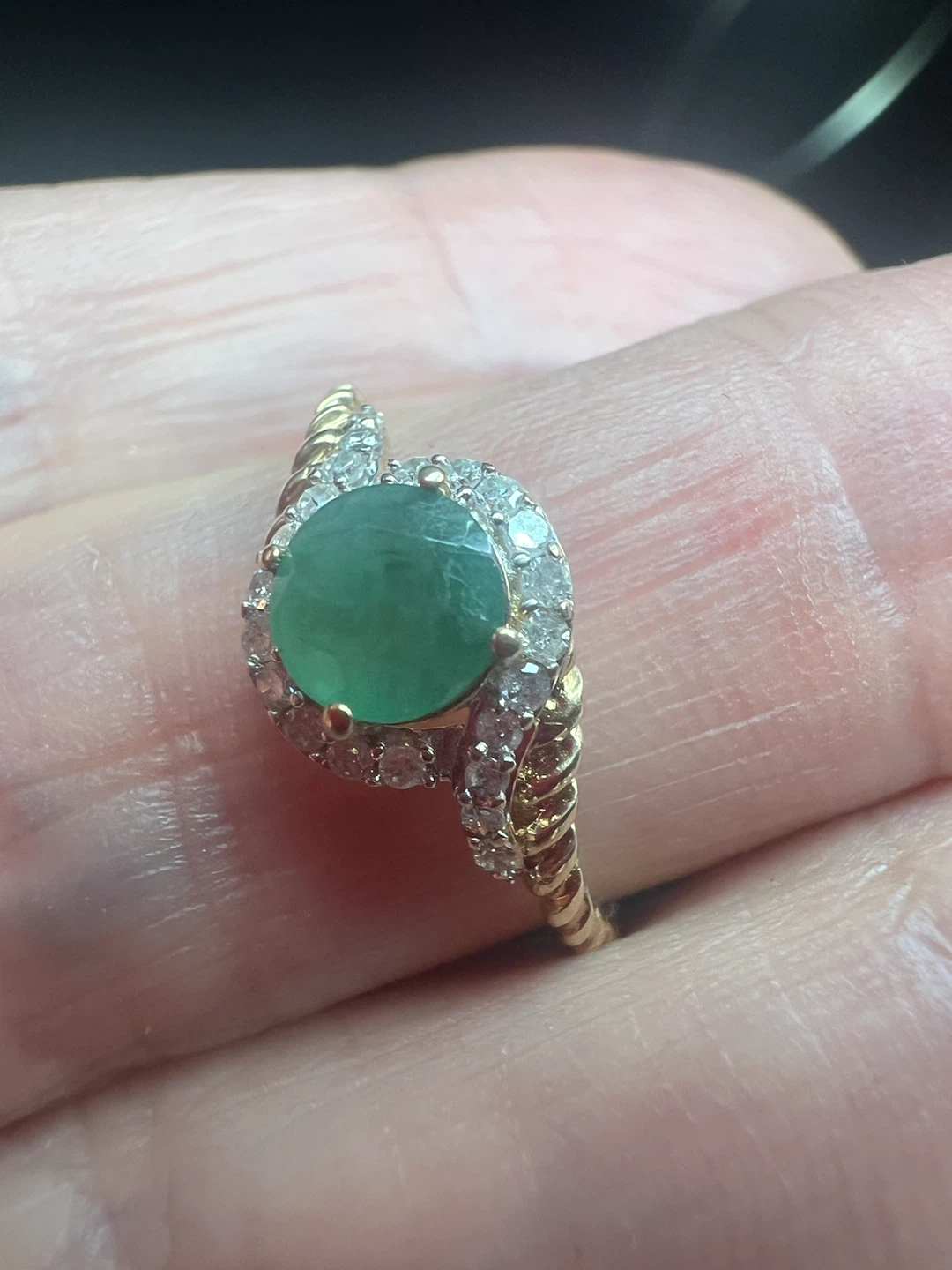 10K Gold Emerald 0.50 carat and Diamond Ring
