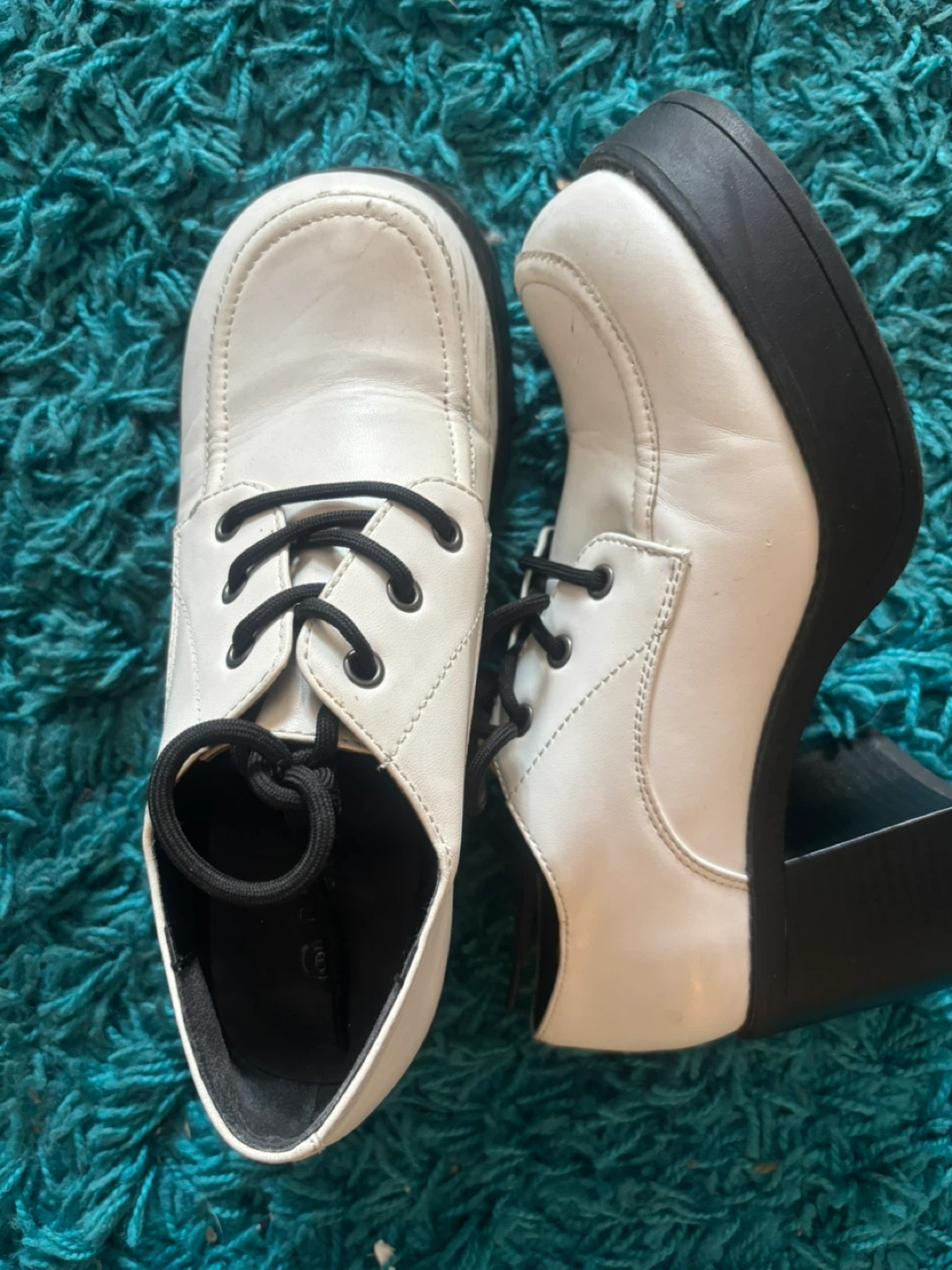 White Platform Lace-Up Shoes Size 9 - photo 3