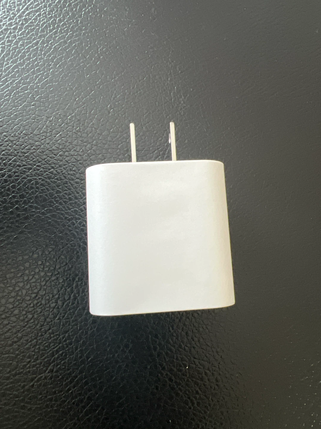 Apple 20W Charger with USB C to C cable - photo 2