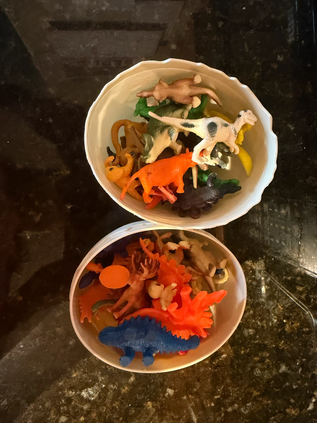 A Bunch of little Dinosaurs figurines - photo 4